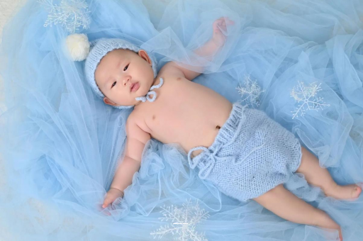 黔西南宝宝要不要穿袜子